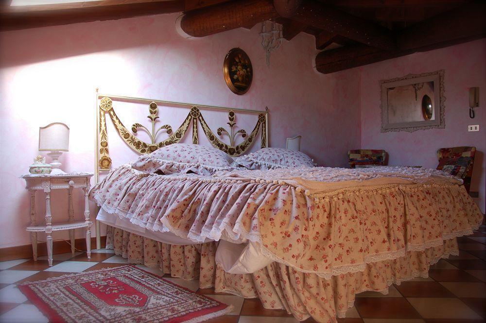 B And B Della Mimosa Desenzano del Garda Dış mekan fotoğraf