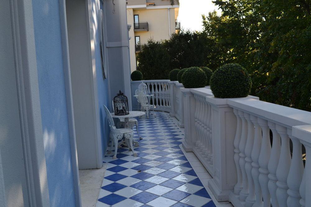 B And B Della Mimosa Desenzano del Garda Dış mekan fotoğraf